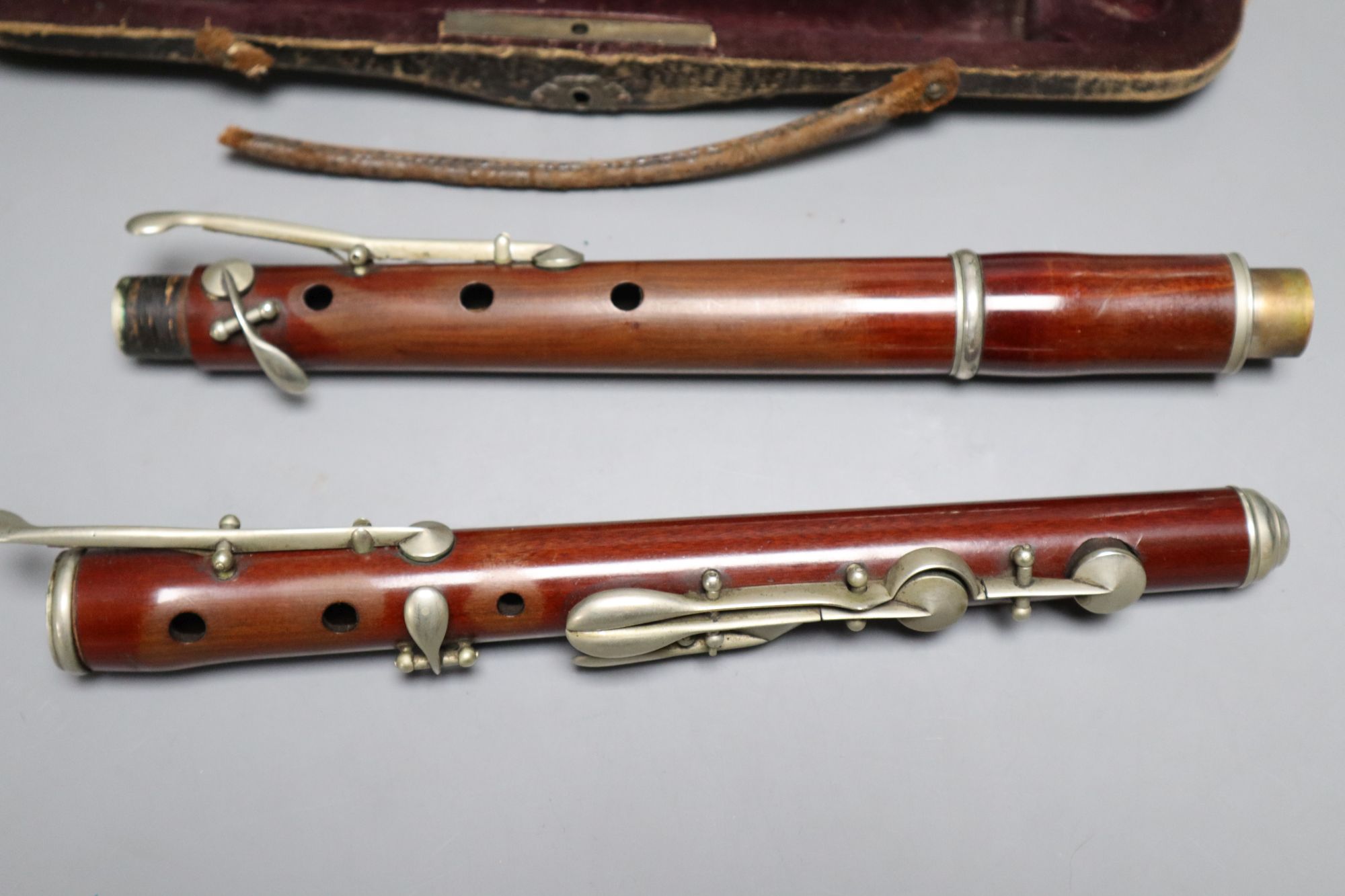 A cased Victorian flute